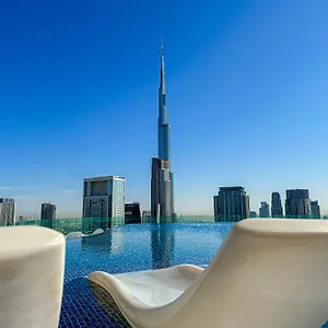  Apartment Full Burj Khalifa View Lux 2bedroom With Rooftop Pool Location In Paramount Midtown