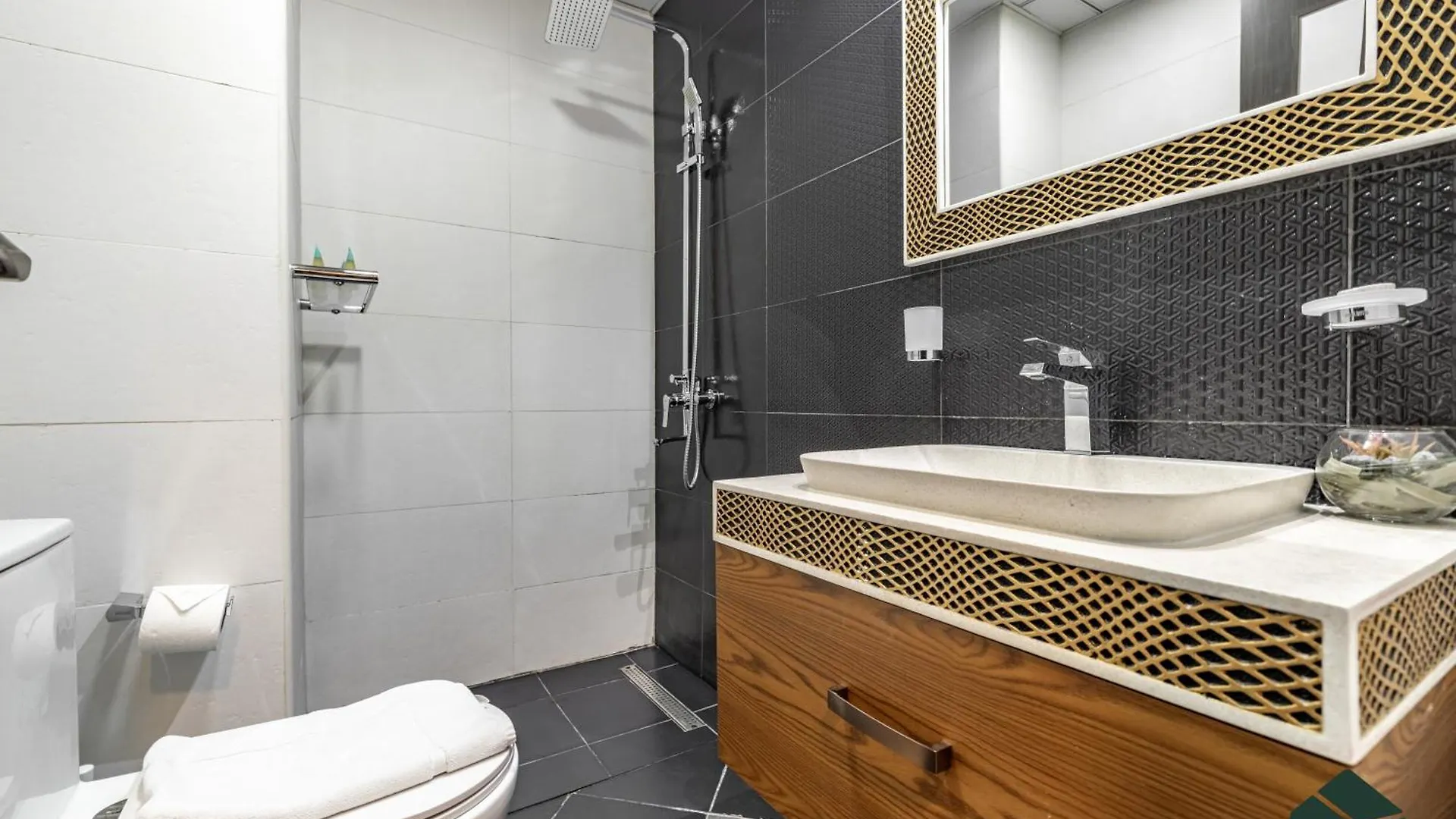 Cozy Studio With City Views At Bayz By Danube By Bms Dubai United Arab Emirates