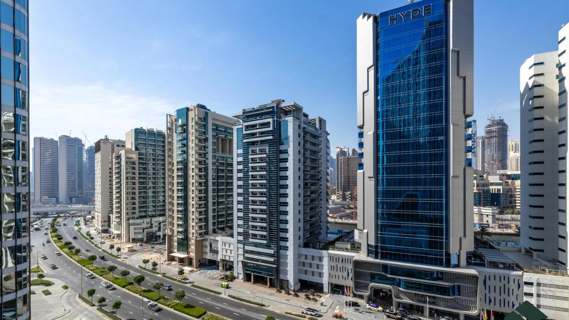 Cozy Studio With City Views At Bayz By Danube By Bms Dubai 0*,